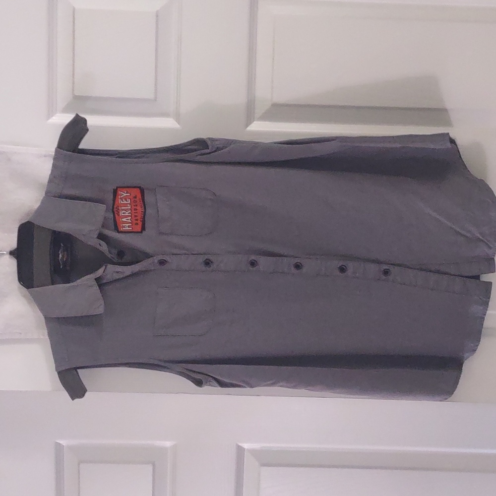 Harley-Davidson Gray Sleeveless Button-Up Shirt